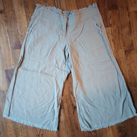 Fresh + Wear distressed cut offs - Picture 1 of 6